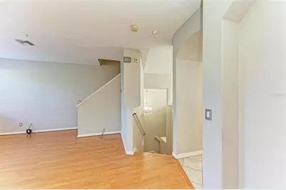 3047 Pointeview Drive, Tampa, FL 33611 - Photo 7