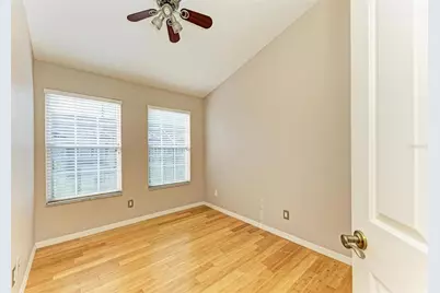 3047 Pointeview Drive, Tampa, FL 33611 - Photo 31