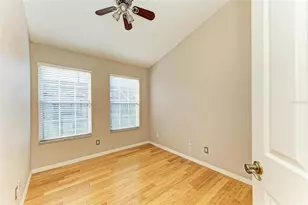 3047 Pointeview Dr, Tampa, FL 33611 - Photo 31