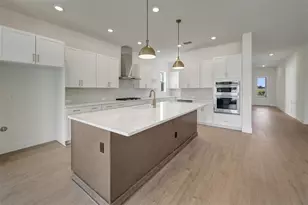 7249 Meadowshade Ct, Sarasota, FL 34241 - Photo 7