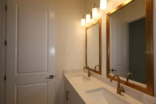 7249 Meadowshade Ct, Sarasota, FL 34241 - Photo 11