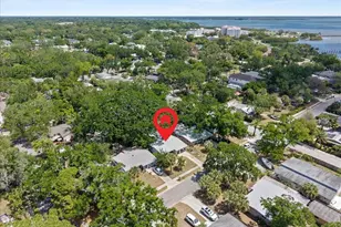 531 6th St S, Safety Harbor, FL 34695 - Photo 1