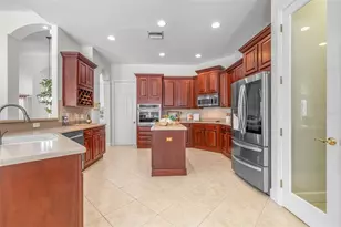 26754 Winged Elm Dr, Wesley Chapel, FL 33544 - Photo 3