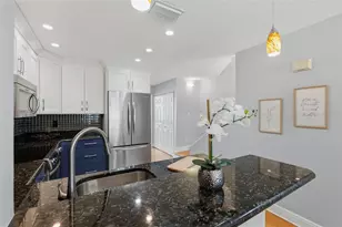 381 Madeira Cir, Tierra Verde, FL 33715 - Photo 13