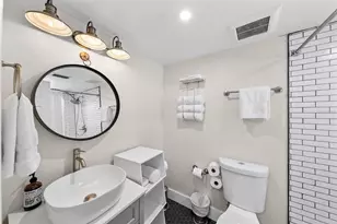 439 Causeway Blvd, Dunedin, FL 34698 - Photo 81