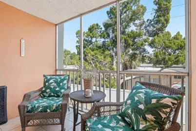 952 Virginia Street #202, Dunedin, FL 34698 - Photo 3