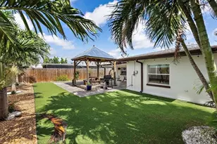 6750 W Flamingo Way S, Saint Petersburg, FL 33707 - Photo 5