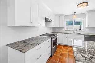 12475 4th St E, Treasure Island, FL 33706 - Photo 17