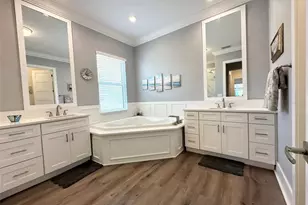 1802 5th St E, Palmetto, FL 34221 - Photo 29