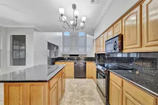 2839 Safe Harbor Dr, Tampa, FL 33618 - Photo 21