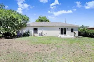 618 Oak Ridge Dr, Brandon, FL 33510 - Photo 25