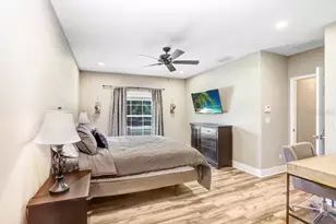 618 Oak Ridge Dr, Brandon, FL 33510 - Photo 5