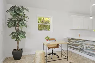 6510 E 23rd Ave, Tampa, FL 33619 - Photo 9