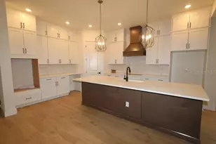 812 W Orient St, Tampa, FL 33603 - Photo 9