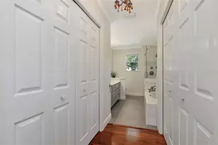 3113 W Oakellar Ave, Tampa, FL 33611 - Photo 37