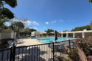 5967 Terrace Park Dr N, Saint Petersburg, FL 33709 - Photo 5