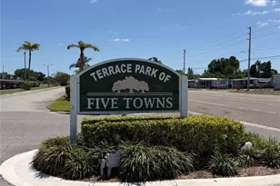5967 Terrace Park Dr N, Saint Petersburg, FL 33709 - Photo 9