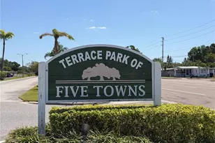 5967 Terrace Park Dr N, Saint Petersburg, FL 33709 - Photo 7