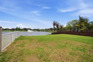 12501 Lake Vista Dr, Gibsonton, FL 33534 - Photo 37
