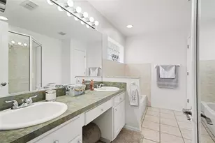 2333 Towering Oaks Cir, Seffner, FL 33584 - Photo 19