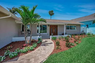 11800 7th St E, Treasure Island, FL 33706 - Photo 5