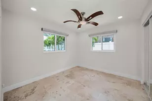 11800 7th St E, Treasure Island, FL 33706 - Photo 23