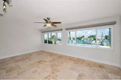 11800 7th Street E, Treasure Island, FL 33706 - Photo 9