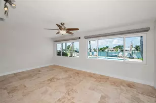 11800 7th St E, Treasure Island, FL 33706 - Photo 9