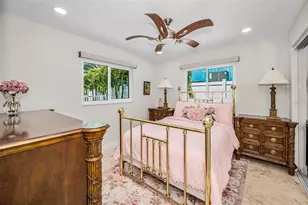11800 7th St E, Treasure Island, FL 33706 - Photo 23