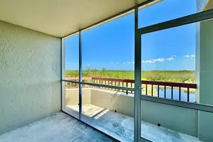 2333 Feather Sound Dr, Clearwater, FL 33762 - Photo 25