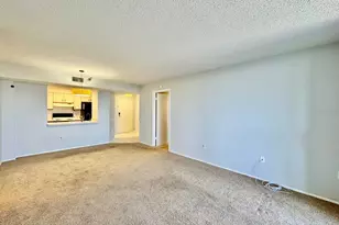 2333 Feather Sound Dr, Clearwater, FL 33762 - Photo 9