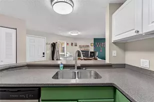115 112th Ave NE, Saint Petersburg, FL 33716 - Photo 15