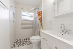 5617 Halifax Dr, Tampa, FL 33615 - Photo 17