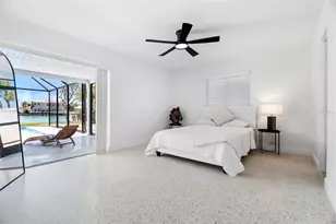 11900 7th St E, Treasure Island, FL 33706 - Photo 13