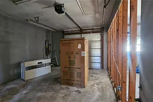 208 48th Ave N, Saint Petersburg, FL 33703 - Photo 23