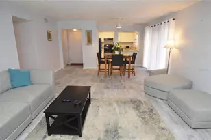 3873 Pompano Dr SE, Saint Petersburg, FL 33705 - Photo 5