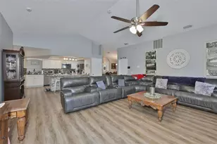 3931 Appletree Dr, Valrico, FL 33594 - Photo 21