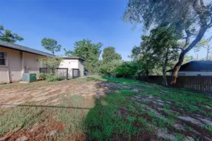 1109 E Rohe St, Tarpon Springs, FL 34689 - Photo 33