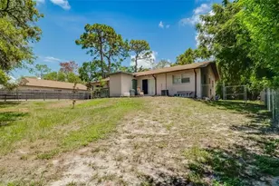 1109 E Rohe St, Tarpon Springs, FL 34689 - Photo 21
