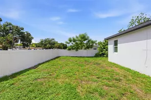 4401 Cobia Dr SE, Saint Petersburg, FL 33705 - Photo 23