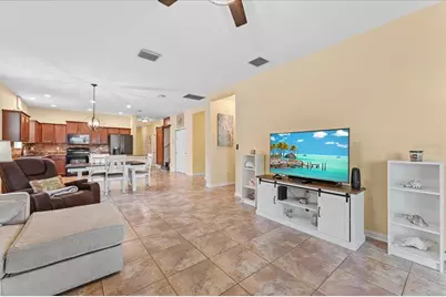 8005 112th Avenue E, Parrish, FL 34219 - Photo 17