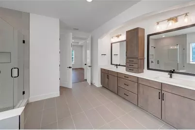 915 W Virginia Avenue, Tampa, FL 33603 - Photo 17
