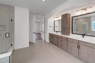 915 W Virginia Ave, Tampa, FL 33603 - Photo 17