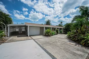 7691 Coquina Way, Saint Pete Beach, FL 33706 - Photo 3