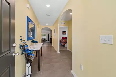 11913 Ledbury Commons Drive, Gibsonton, FL 33534 - Photo 3