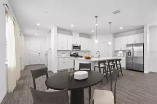 4718 Inner World Ln, Wesley Chapel, FL 33543 - Photo 7