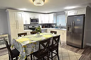 5105 Tangerine Ave S, Gulfport, FL 33707 - Photo 9