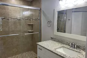 10416 White Lake Ct, Tampa, FL 33626 - Photo 7
