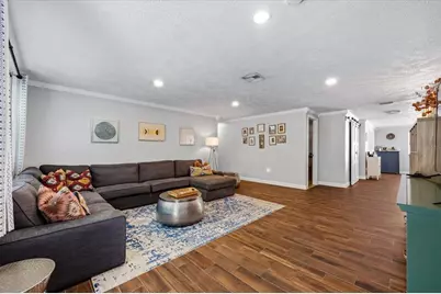 5700 Harding Boulevard NE, Saint Petersburg, FL 33703 - Photo 9