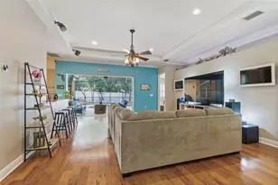 360 Liam Ave, Tarpon Springs, FL 34689 - Photo 15